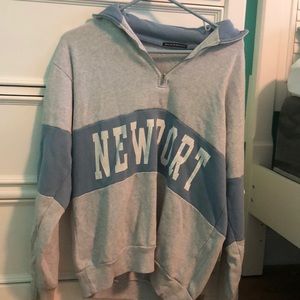 Brandy Melville Half zip Newport sweatshirt